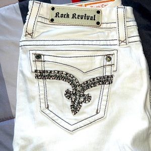 White denim gently used Rock Revival Jean